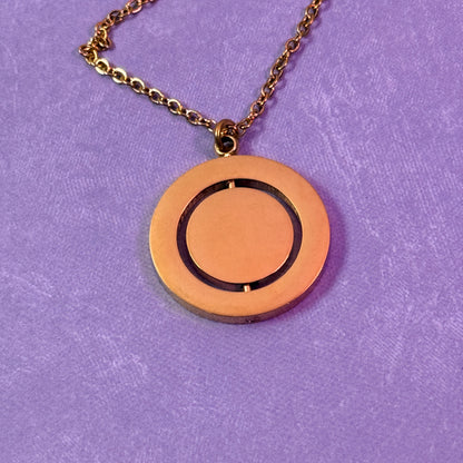 Spinning Circle Pendant Necklace - Gold