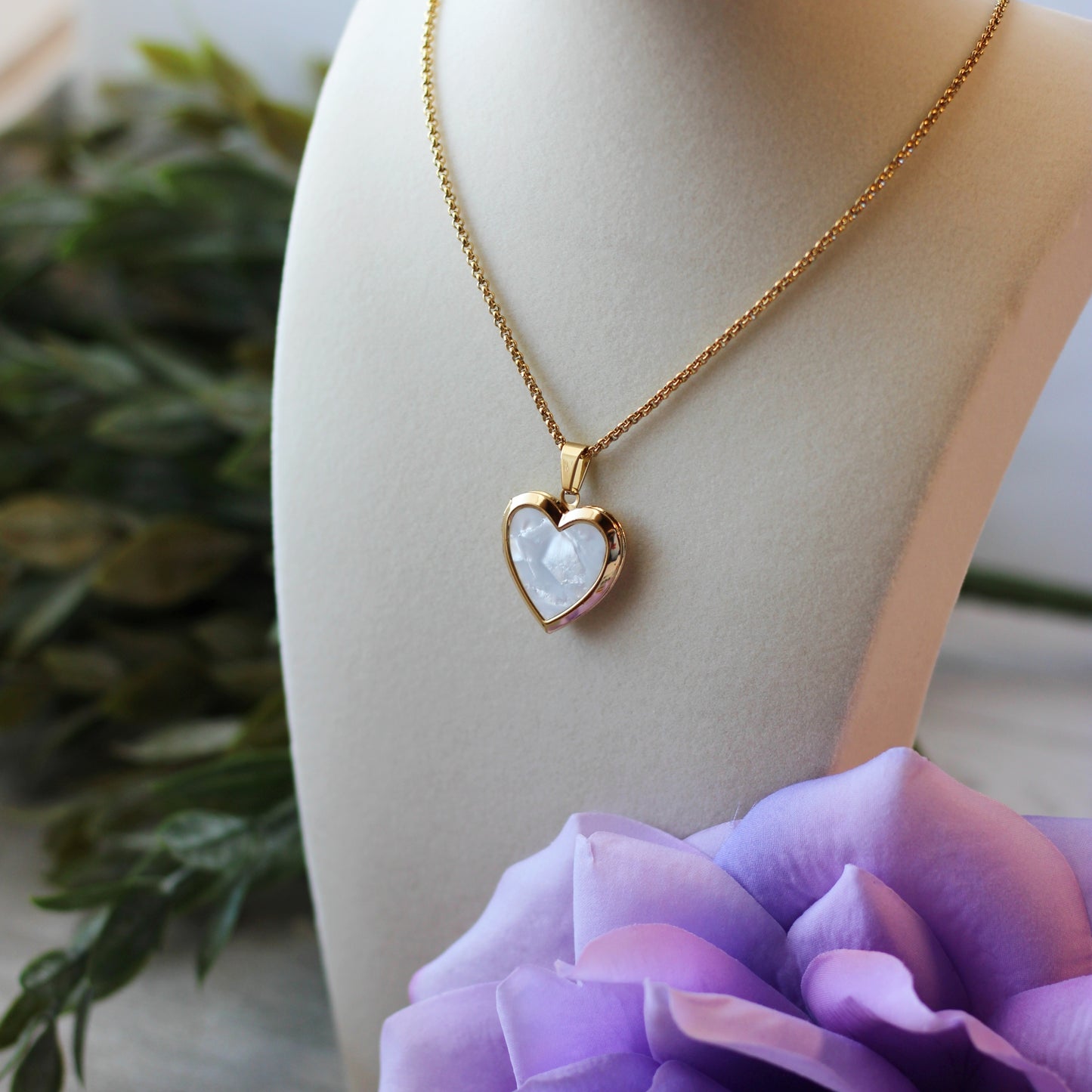Gold Mother of Pearl Pet Line Art Heart Locket