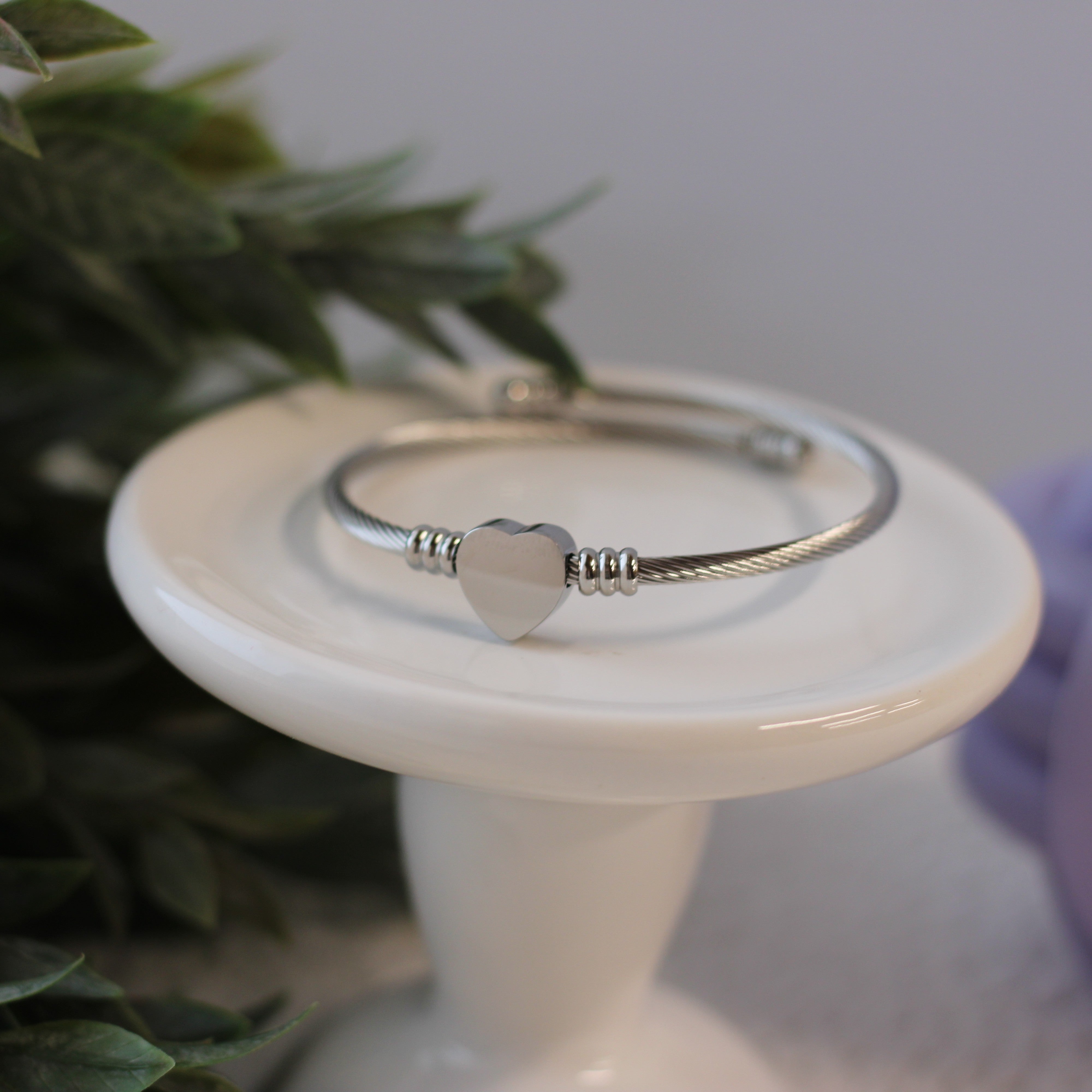 Cable Heart Bangle Bracelet | Minimal Heart Jewelry | Charm & Tale